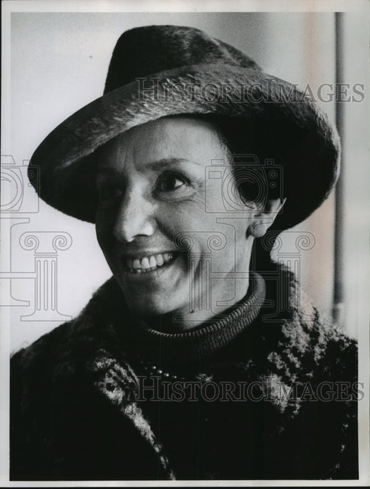 1969, Mrs. Guilini, wife of conductor Carlo Maria Guilini, Milwaukee - Historic Images