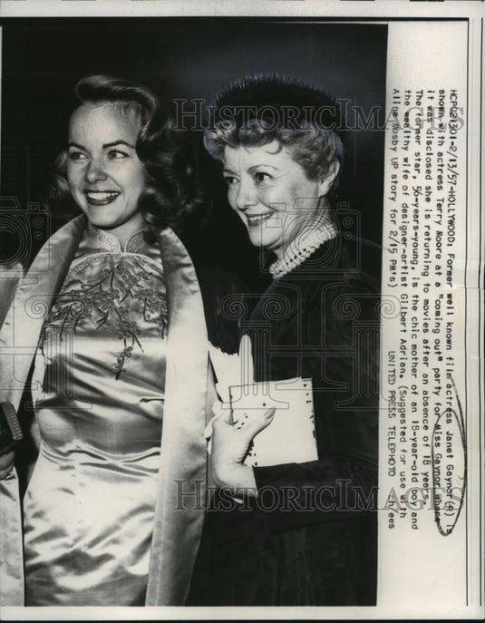 1957 Hollywood, California-Actress Janet Gaynor and Terry Moore. - Historic Images