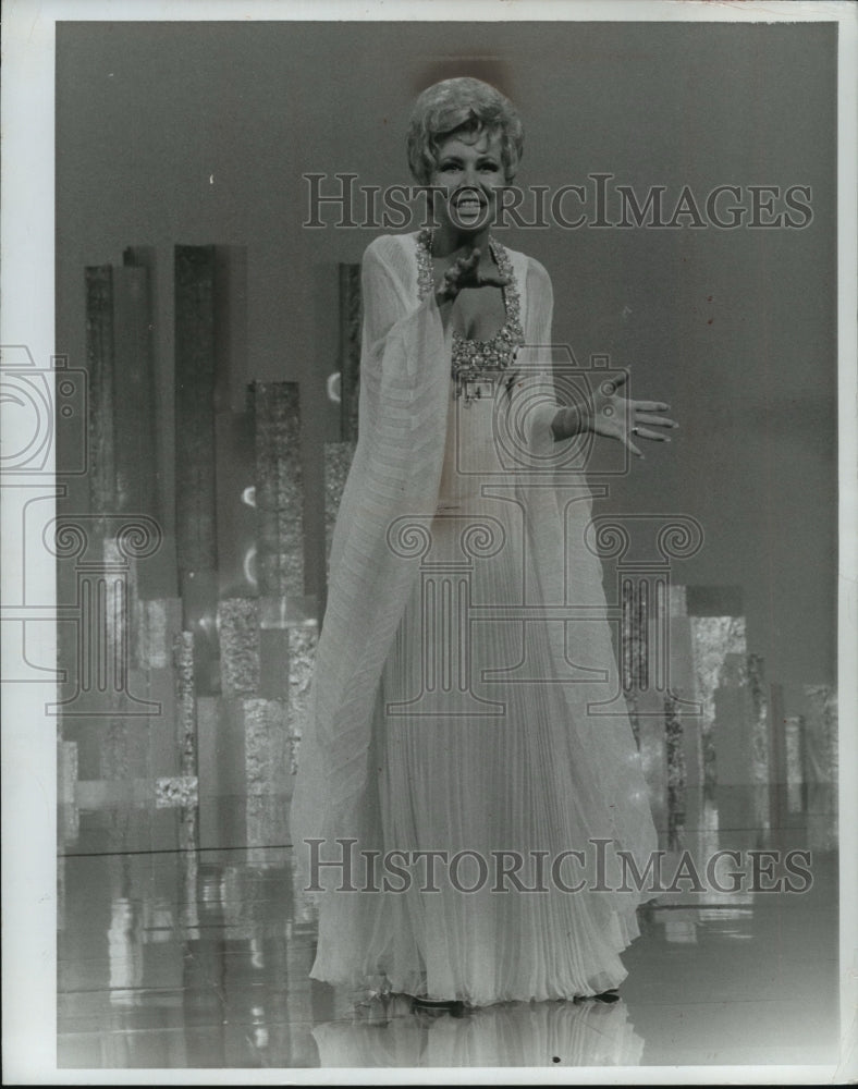 1969 Press Photo Mitzi Gaynor as she'll look on her TV special - mjp16715 - Historic Images