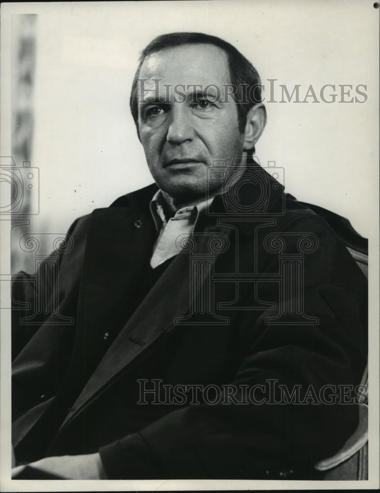1982 Press Photo Ben Gazzara as seen in "A Question of Honor" - mjp16783 - Historic Images