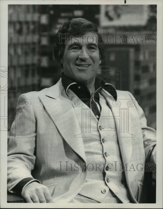 1980, Comedian Shecky Greene guest host "The Tonight Show" - Historic Images