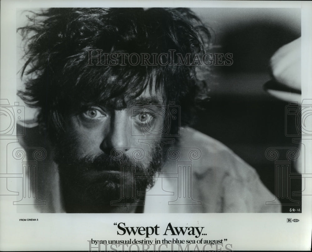 1976 Press Photo Giancarlo Giannini portrays a sailor in &quot;Swept Away&quot; - Historic Images