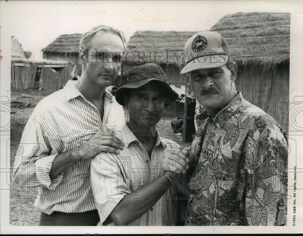 1990 Press Photo Michael Gross, with others in scene from &quot;Vestige of Honor&quot; - Historic Images