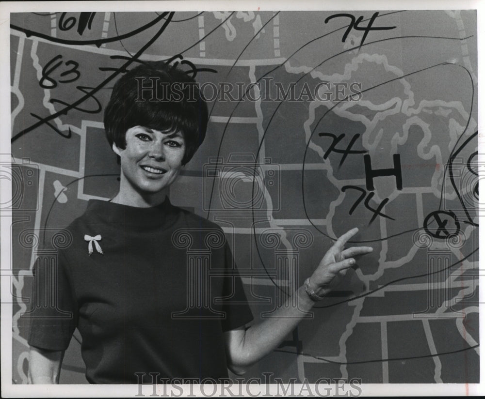 1967 Press Photo Judy Marks, weather girl for WTMJ-TV. - mjp17118- Historic Images