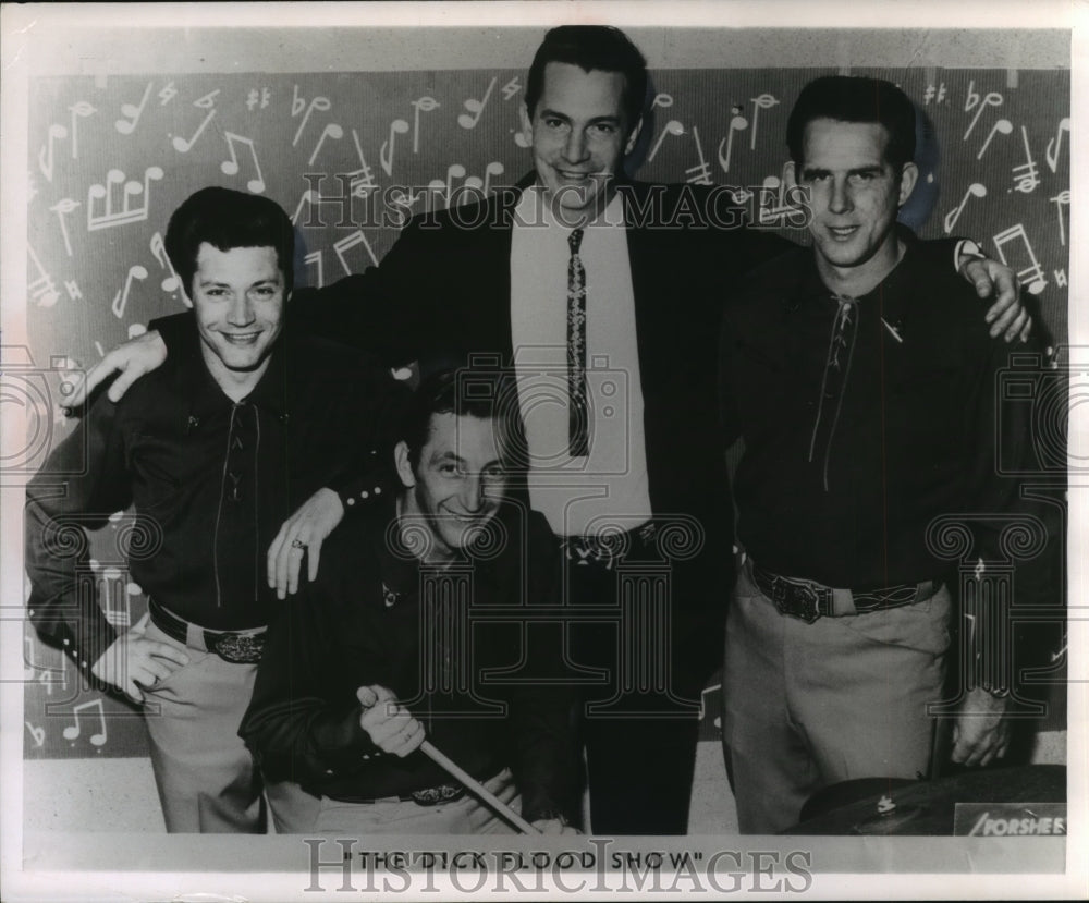 1965 Press Photo Entertainer Dick Flood & his group at Nick's Nicabob, Milwaukee-Historic Images