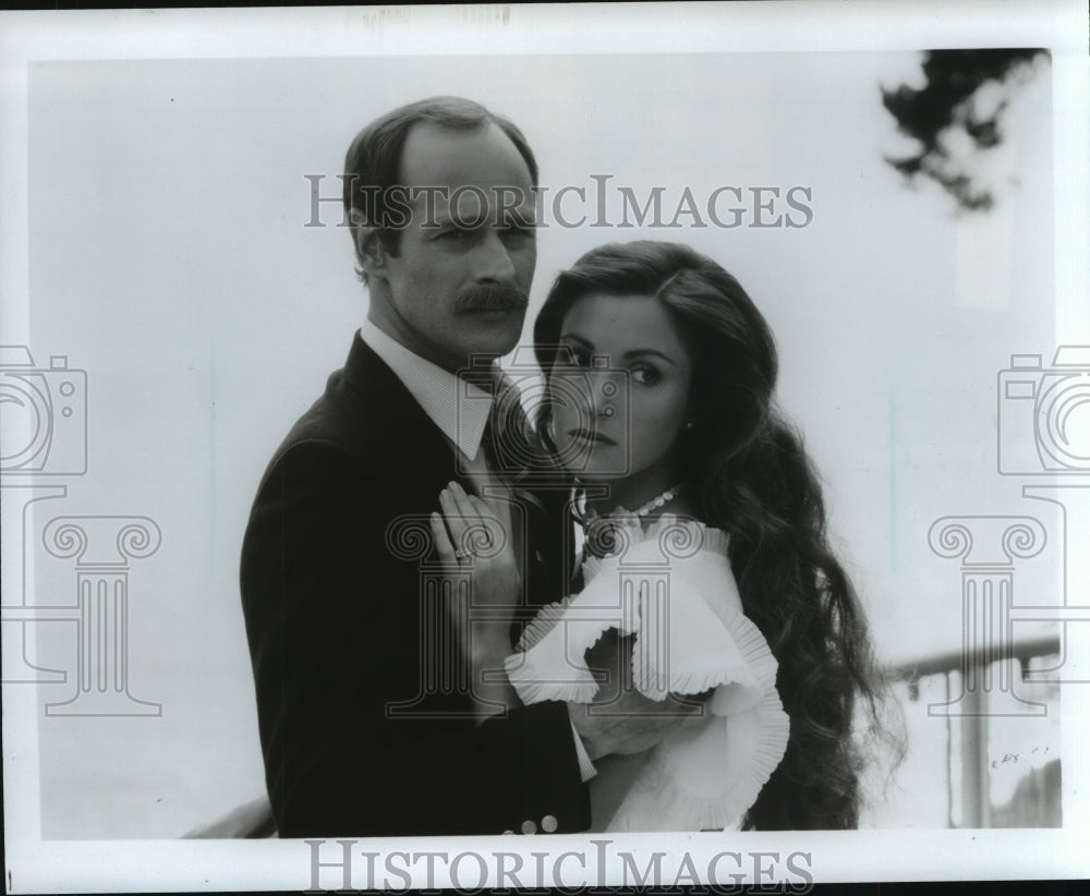 1983, Gerald McRaney, Jane Seymour, scene from The Haunting Passion - Historic Images