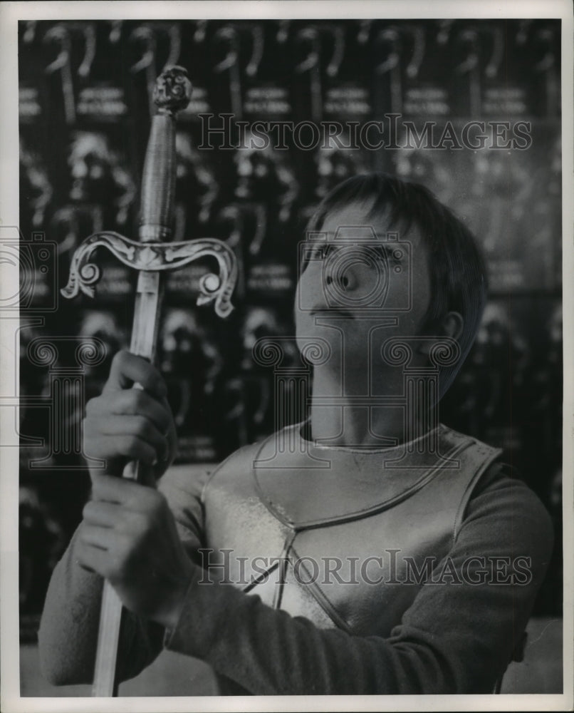 1966, Julie Harris, star of &quot;The Lark,&quot; a broadway play - mjp17687 - Historic Images