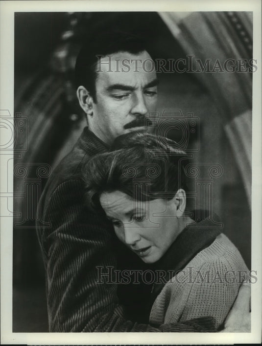 1967 Richard Johnson and Julie Harris in "The Haunting" on ABC-Historic Images