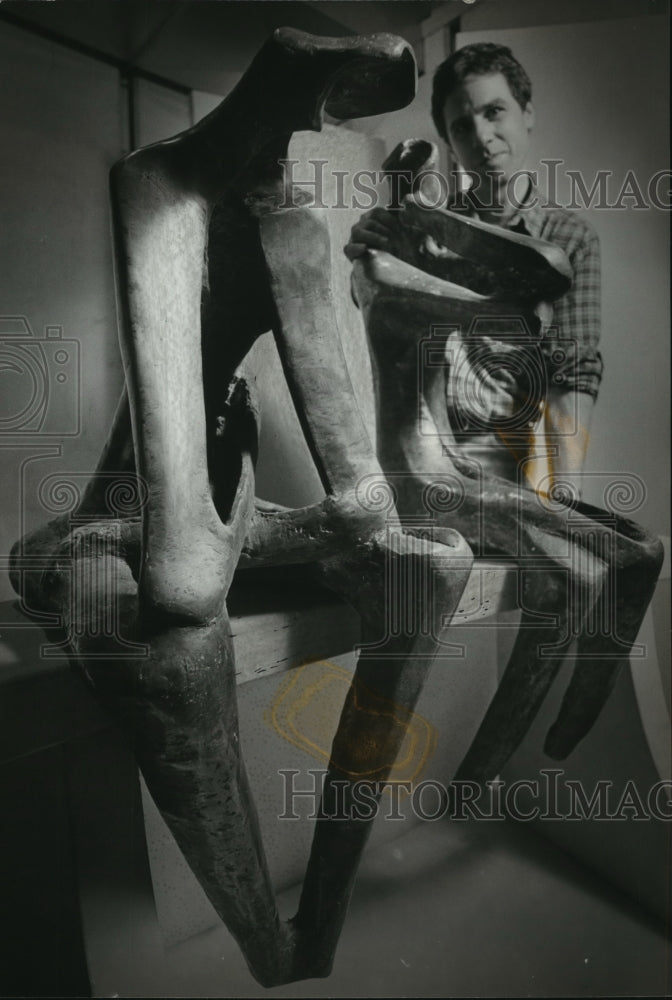 1982 Press Photo Gene Galazan's "Two Seated Women" sculpture - mjp17737 - Historic Images