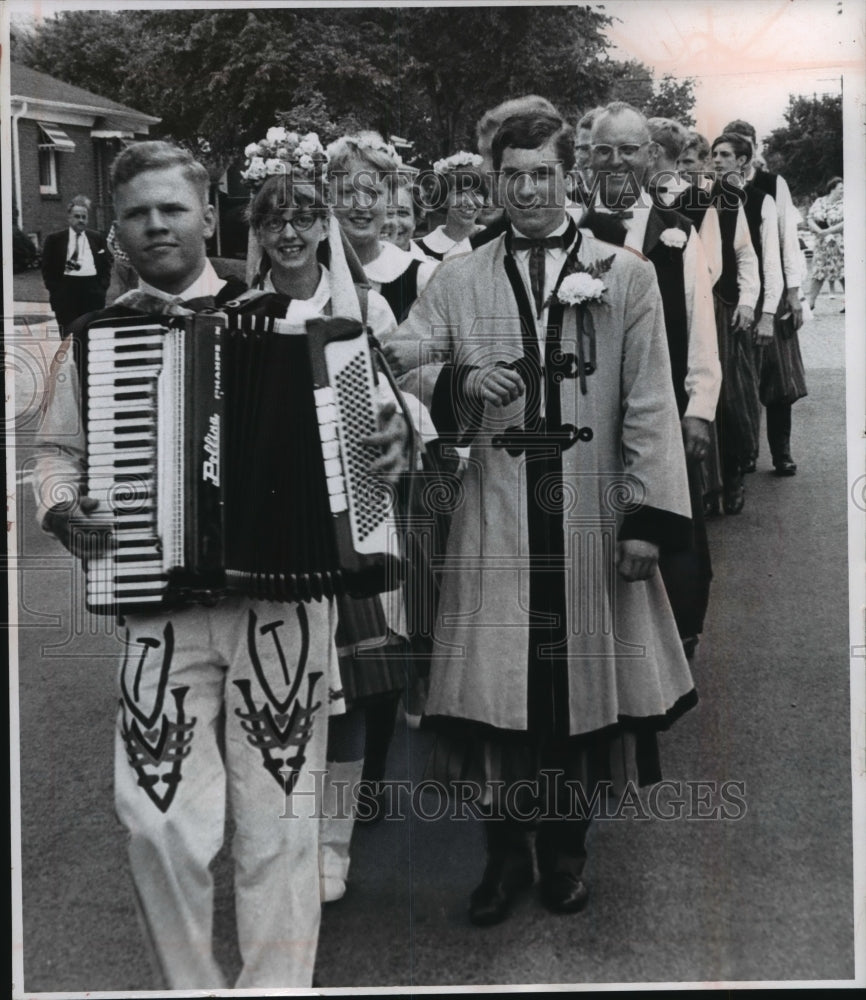 1966, Mock Polish Wedding by the Mazur Polish Dancers in Wisconsin - Historic Images