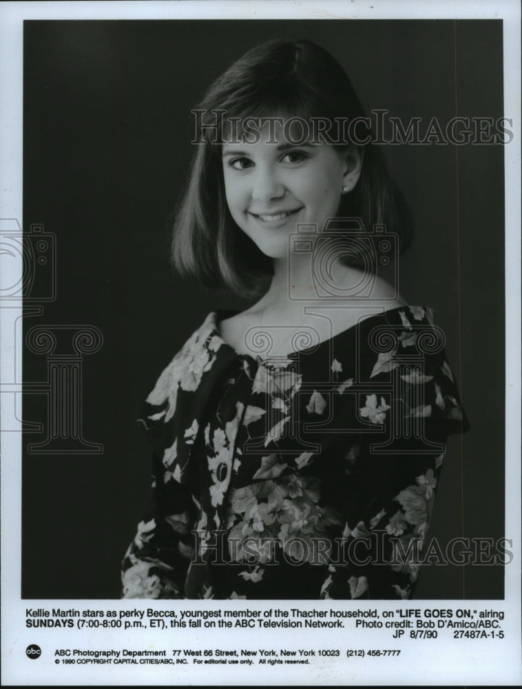 1990 Press Photo Kellie Martin stars on Life Goes On, on ABC. - mjp17958 - Historic Images