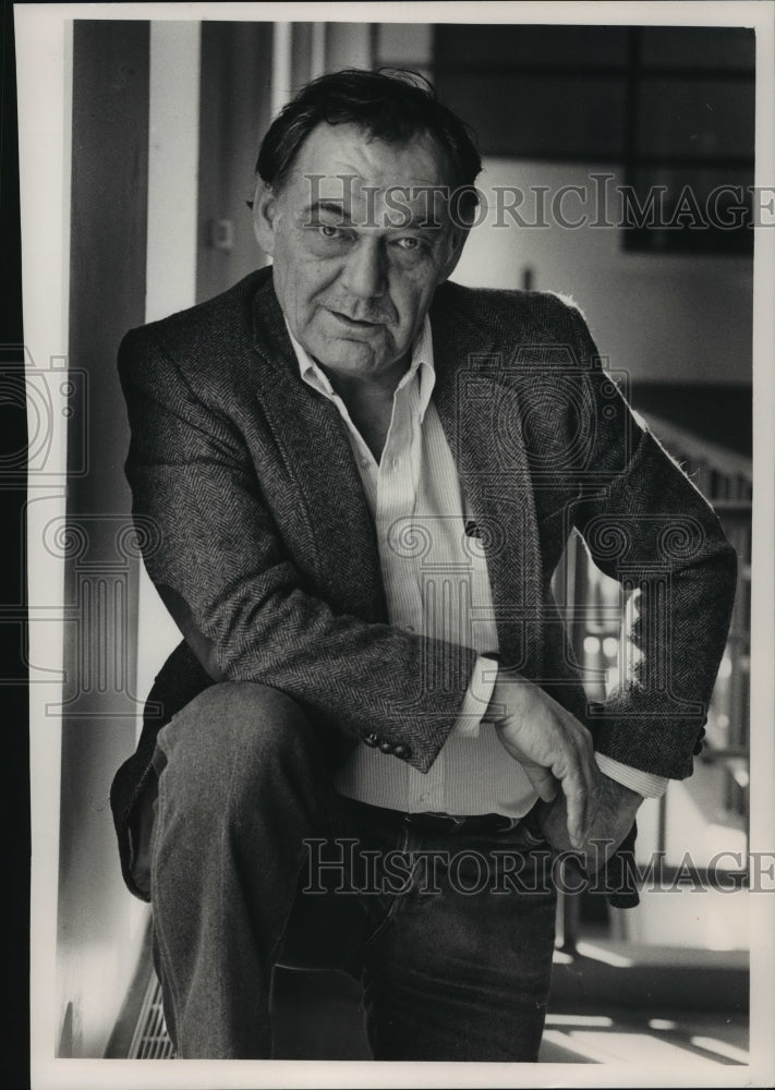 1989 Press Photo John Malloy actor for Repertory Theater, Milwaukee. - mjp18115 - Historic Images