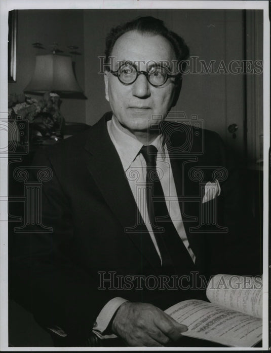 1966 Press Photo Rouben Mammalian, stage & screen director, New York - Historic Images