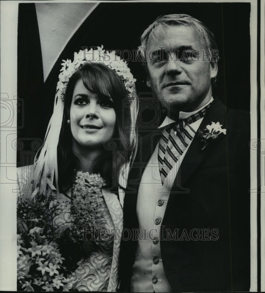 1969, Producer Richard Gregson & Natalie Wood wedding day, California - Historic Images