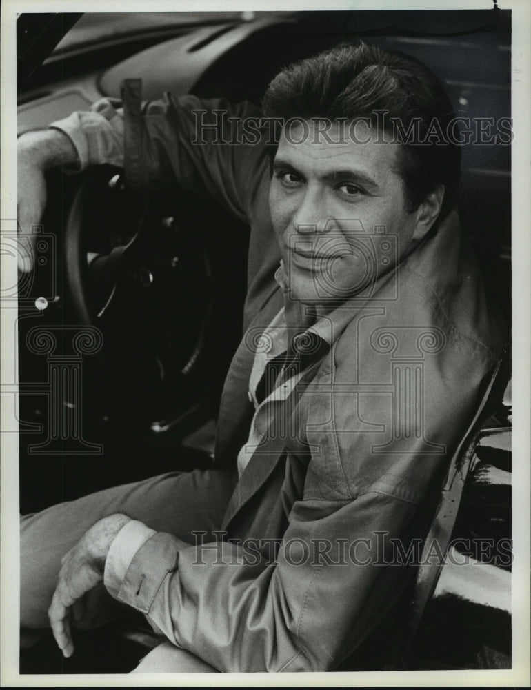 1986 Press Photo Nick Mancuso stars in &quot;Stingray&quot; - mjp18397 - Historic Images