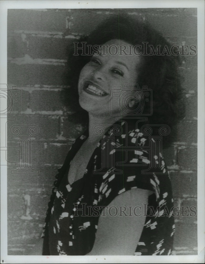 1976 Press Photo Armelia McQueen: Queenie. Entertainer, United States - Historic Images