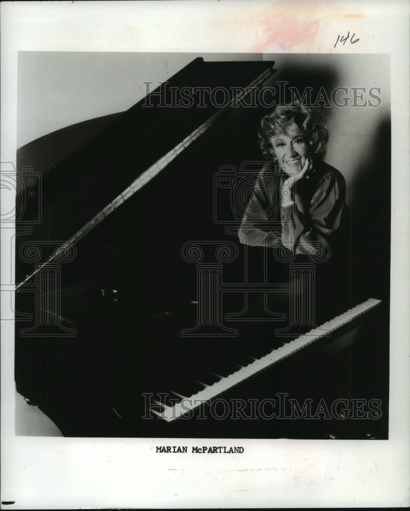 1990 Press Photo Jazz pianist Marian McPartland. - mjp18503 - Historic Images