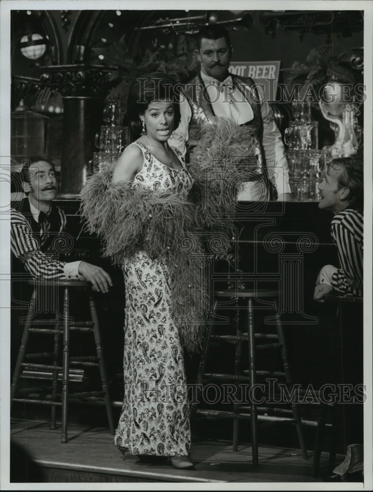 Barbara Rafferty 1966, Singer Barbara McNair - Historic Images