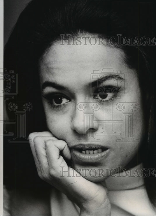1974 Barbara McNair, stars in the revival of "The Pajama Game" - Historic Images