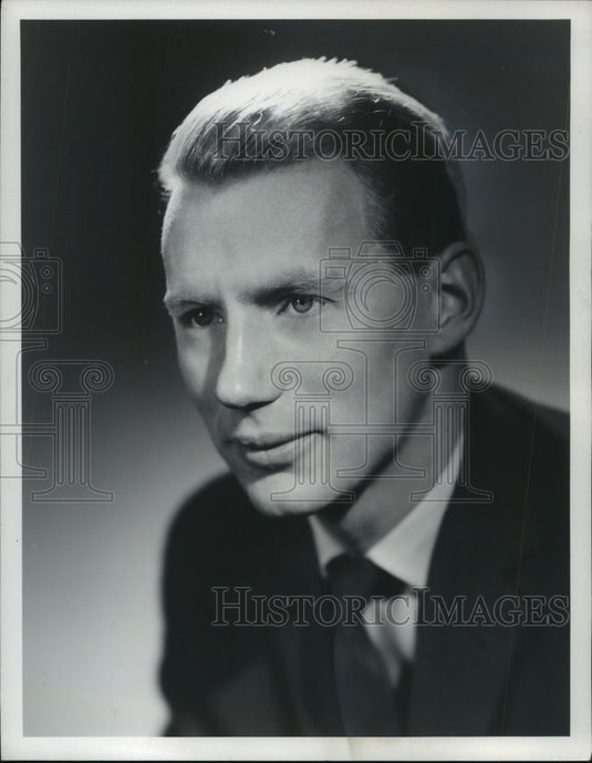 1964 Press Photo Robert MacNeil, NBC News - Historic Images