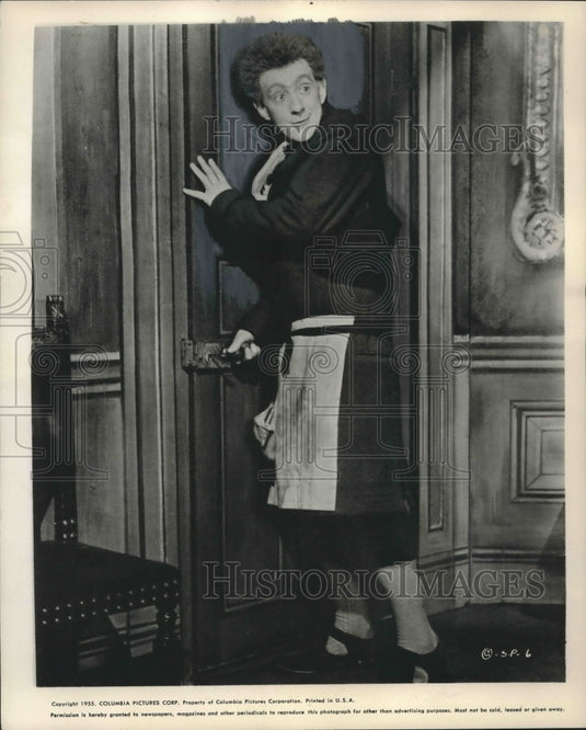 1956, English Actor Alec Guinness as Abel Drugger in "The Alchemist" - Historic Images