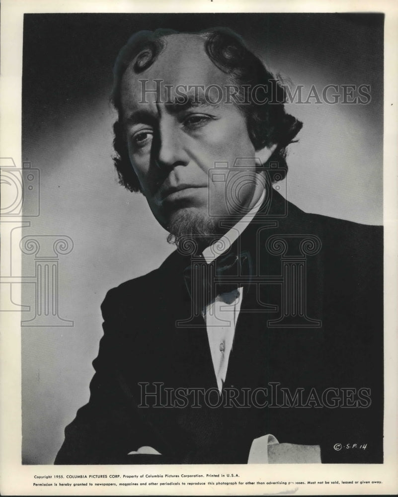 1955 Press Photo Alec Guinness English Actor as Disraeli in "The Mudlark" - Historic Images