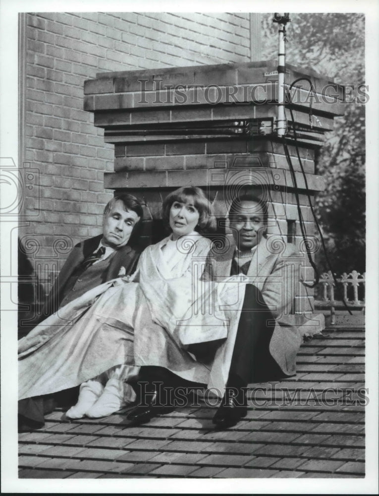 1983, Robert Guillaume, James Noble & Inga Swenson in "Benson" - Historic Images