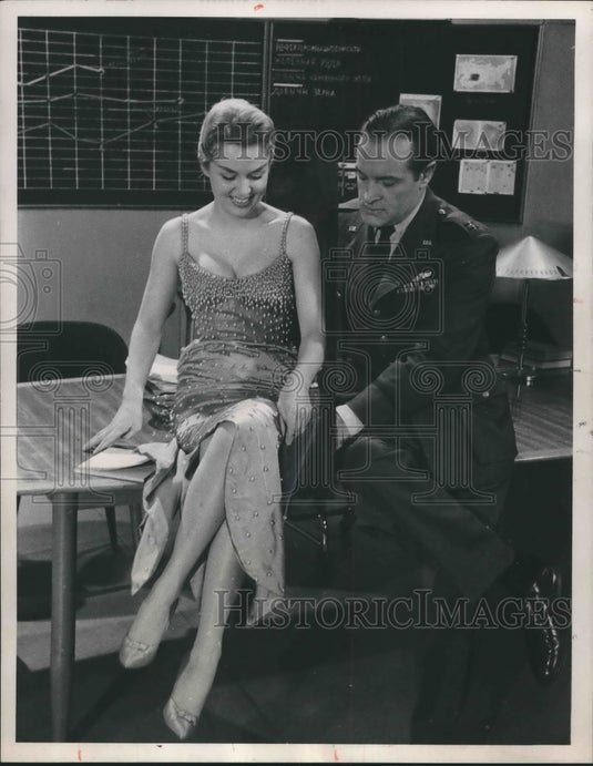 1956, Guest Vocalist Yana On Bob Hope's International Variety Show - Historic Images