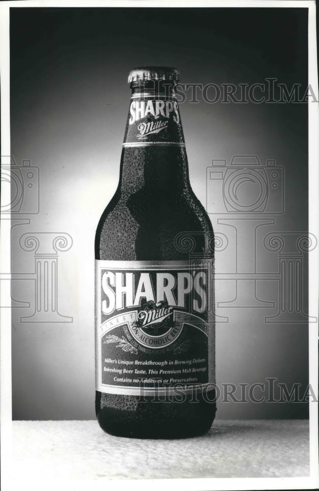 1989, Sharp&#39;s non-alcoholic beer produced by Miller Brewing Co. - Historic Images