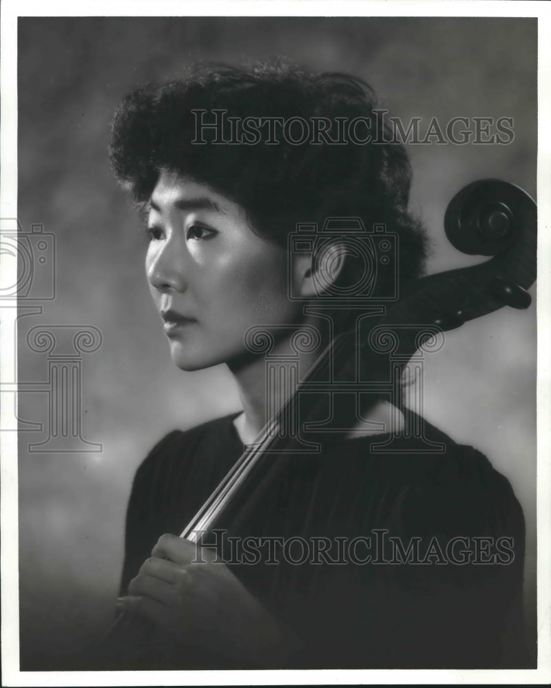1983 Press Photo Cellist Ruth Matsumoto to play at the War Memorial - mjp18944 - Historic Images