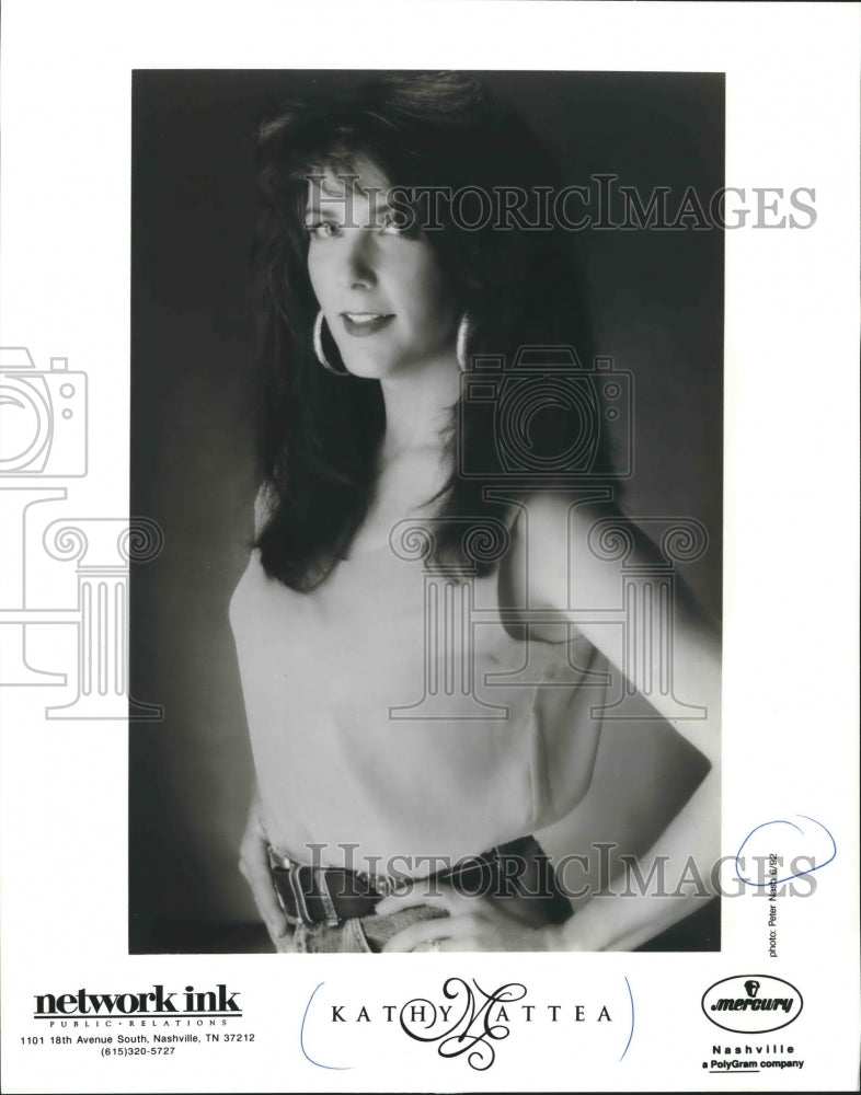 1992 Press Photo Recording artist Kathy Mattea - mjp18949 - Historic Images