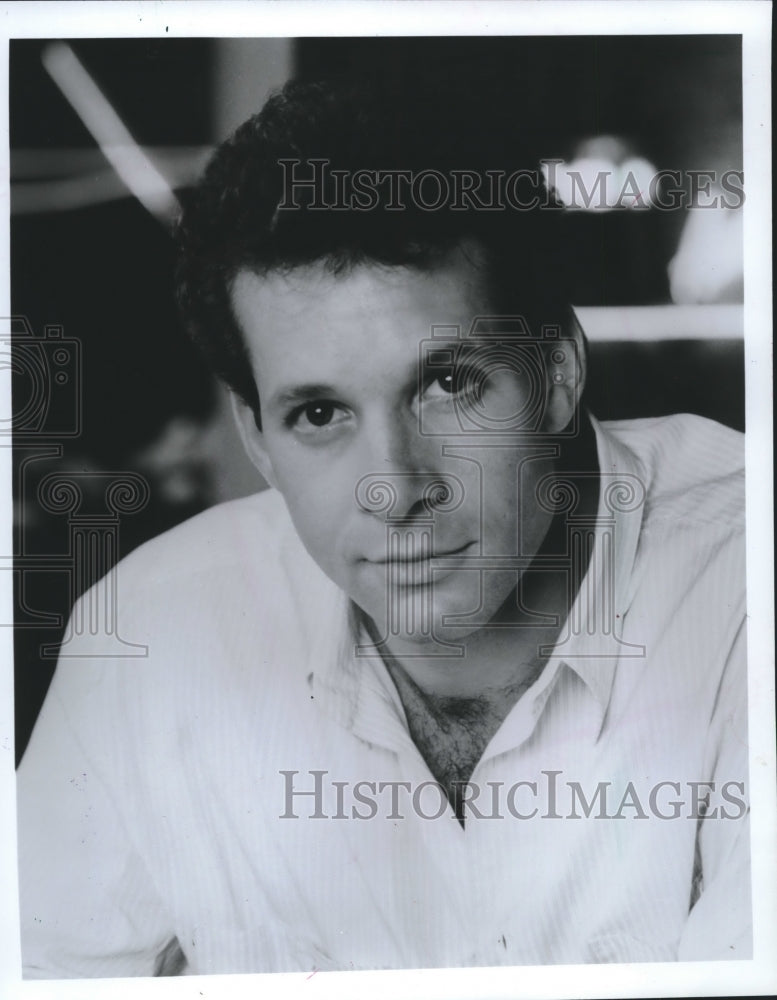 1988 Press Photo Actor Steve Guttenberg - Historic Images