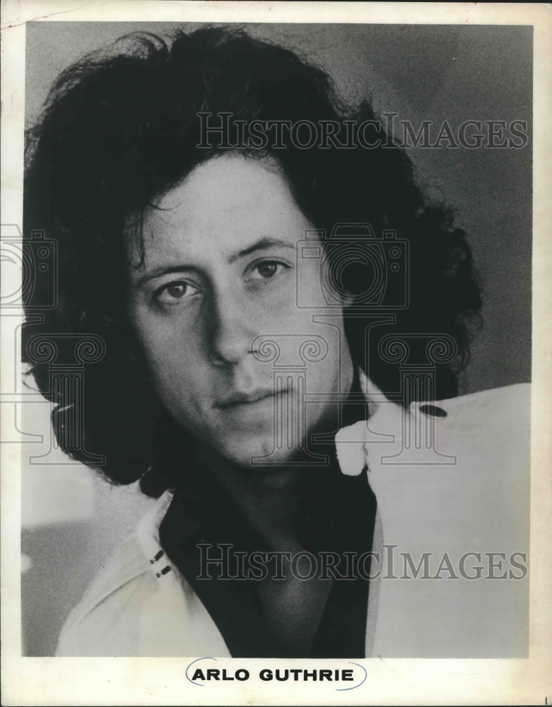 1973, Arlo Guthrie, singer - Historic Images