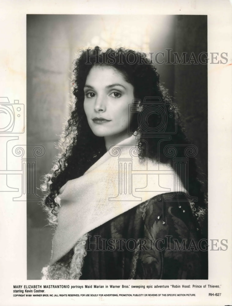 1991 Press Photo Mary Elizabeth Mastrantonio, portrays Maid Marian &quot;Robin Hood&quot; - Historic Images