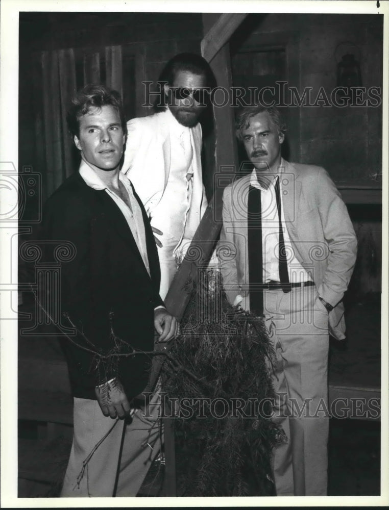 1984 Press Photo Joseph Bottoms, Michael Beck, Ben Masters, star in "Celebrity."-Historic Images
