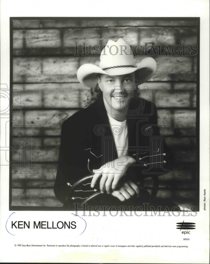 1995 Press Photo Ken Mellons, Western singer - mjp19283 - Historic Images