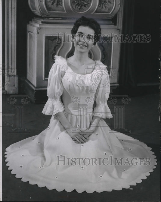 1964, Barbara Meister As Maria In 'The Sound Of Music' - Historic Images