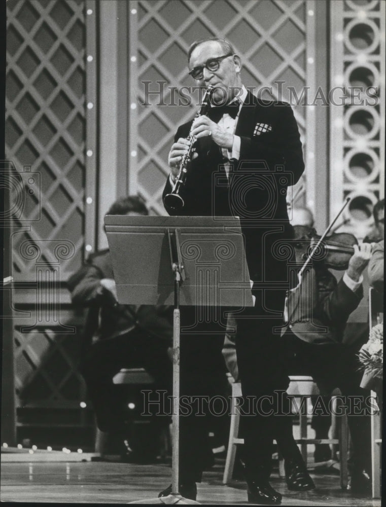 1975, Benny Goodman on Evening At Pops on PBS - Historic Images