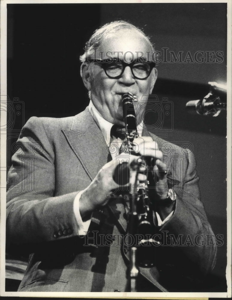 1972, Musician Benny Goodman Plays Clarinet At Philharmonic Hall, NYC - Historic Images