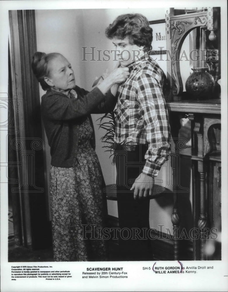 1980, Actress Ruth Gordon With Willie Aames In &#39;Scavenger Hunt&#39; - Historic Images