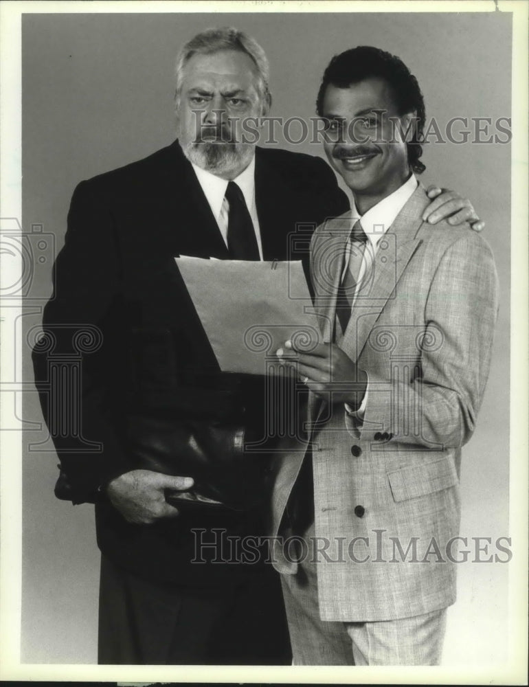 1986 Press Photo Ron Glass and Ramond Burr on Perry Mason, on NBC. - mjp19485 - Historic Images