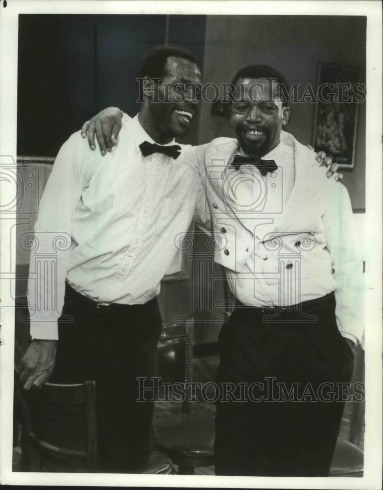 1982 Press Photo Danny Glover and Zakes Mokae in Master Harold and the boys.-Historic Images