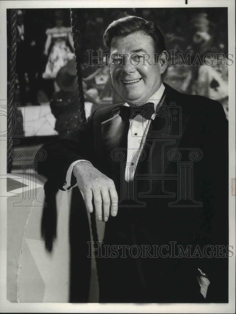 1969, Arthur Godfrey wears a tux hosting a NBC Circus highlight show - Historic Images