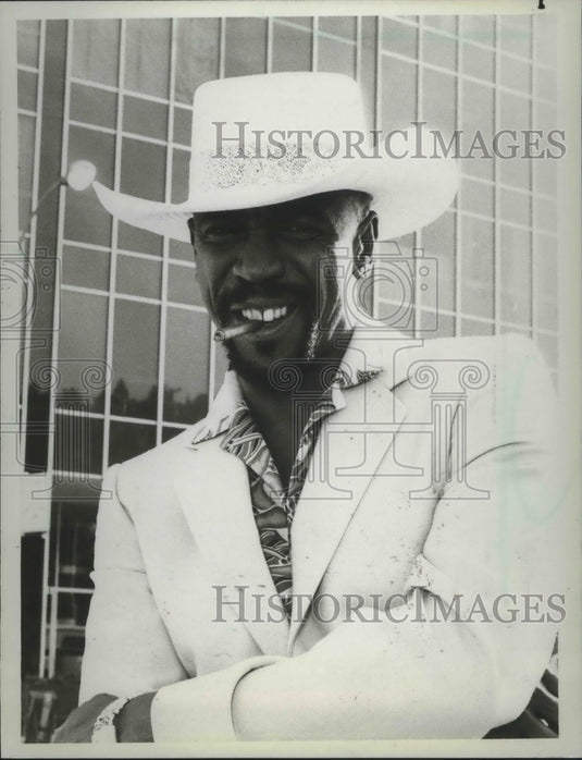 1982, Louis Gosset Jr. in "The Powers of Matthew Star" - mjp19656 - Historic Images
