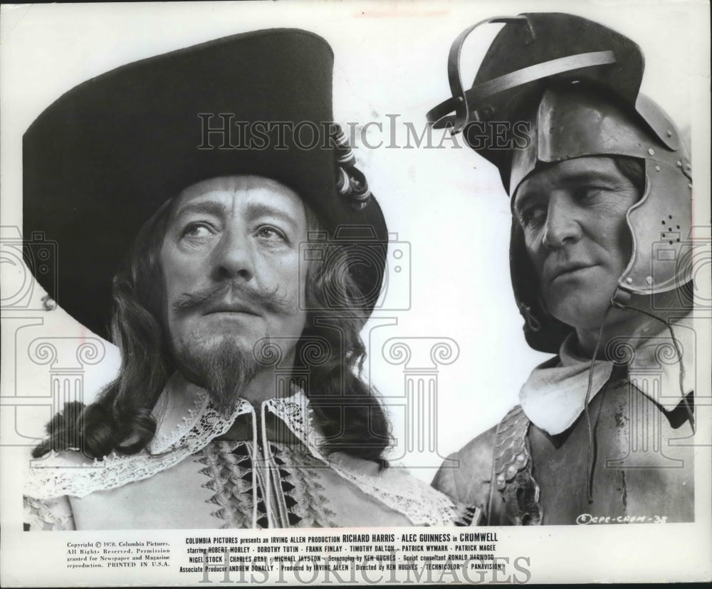 1971, Alec Guinness and Richard Harris in Cromwell - mjp19721 - Historic Images