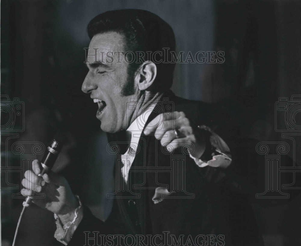 1960, Baritone Stuart Rose Sings At Fazio&#39;s On Fifth - Historic Images