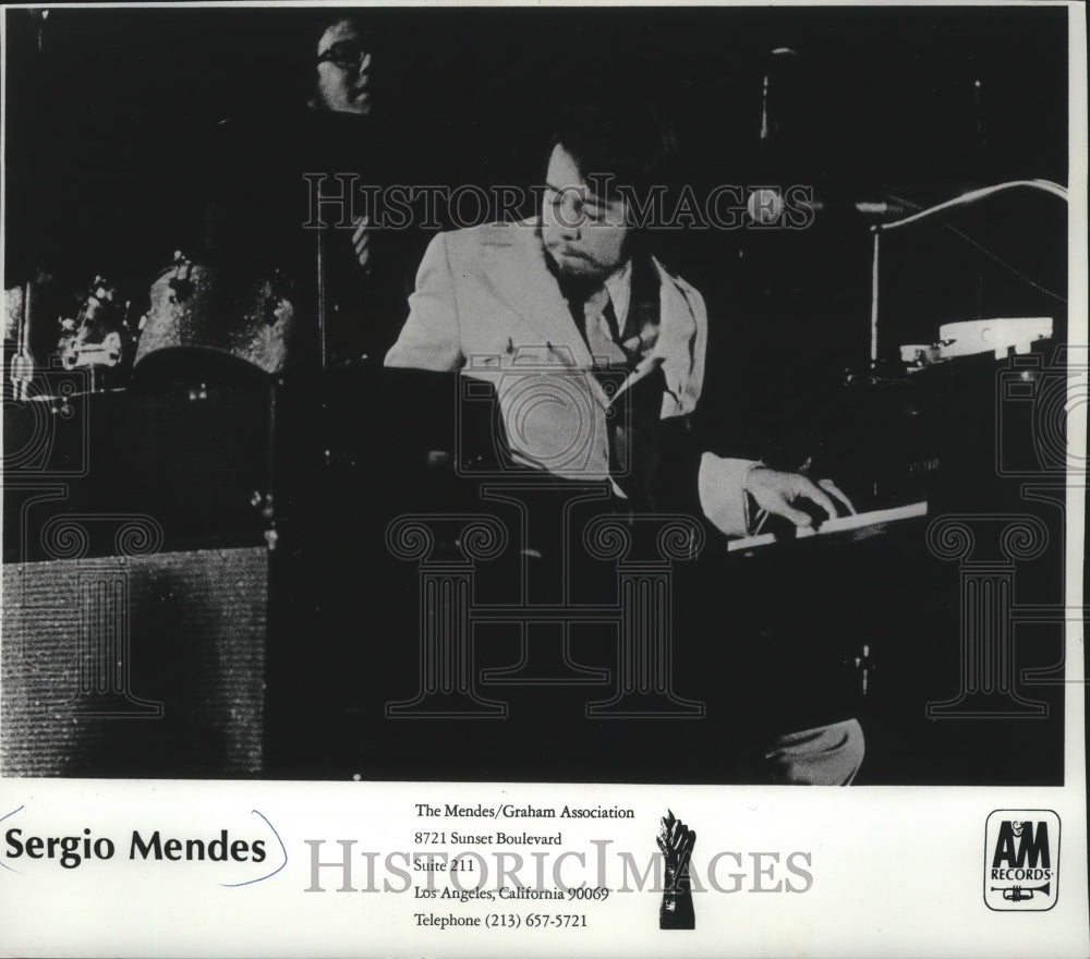 1971 Press Photo Musician Sergio Mendes- Historic Images
