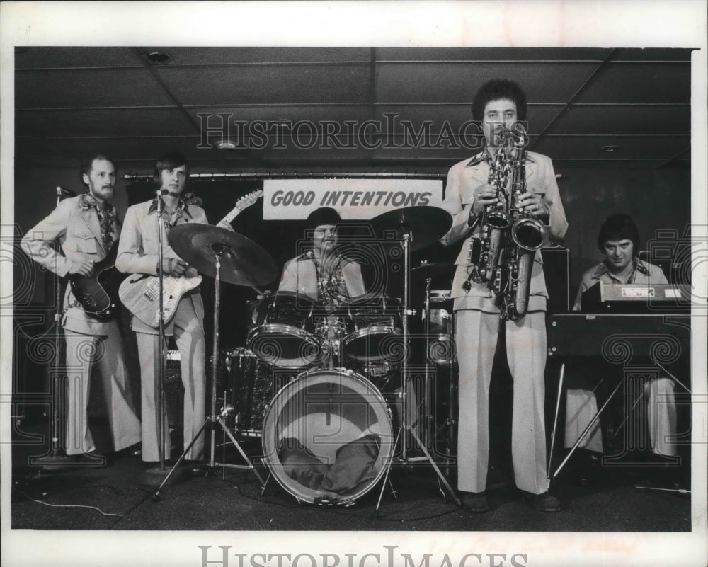 1976, Kart Kron playing two saxophones &amp; Good Intentions band, WI - Historic Images