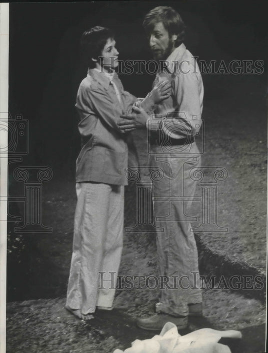 1974 Press Photo Ron Gurall & other in "The Tempest", University of Wisconsin-Historic Images