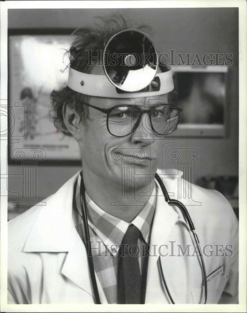 Press Photo Matt Frewer in &quot;Doctor, Doctor&quot; - Historic Images
